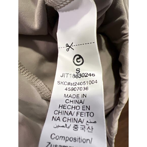 NWT SHEIN Glowmode Women’s Athletic Stretch Comfort Full Zip Jacket Size S Beige - Picture 6 of 6